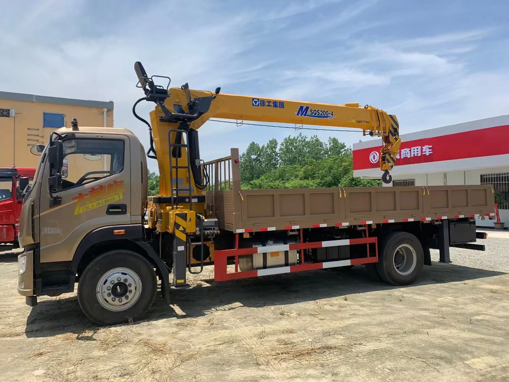 國(guó)六福田奧鈴單橋徐工8噸四節(jié)直臂吊機(jī)隨車吊