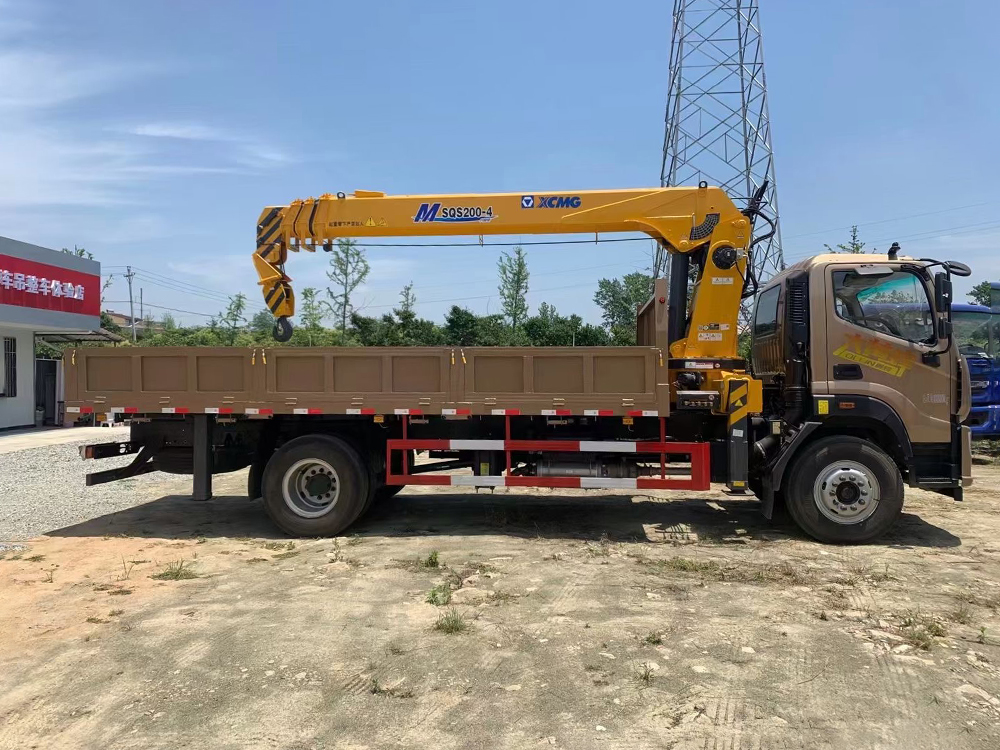 國(guó)六福田奧鈴單橋徐工8噸四節(jié)直臂吊機(jī)隨車吊